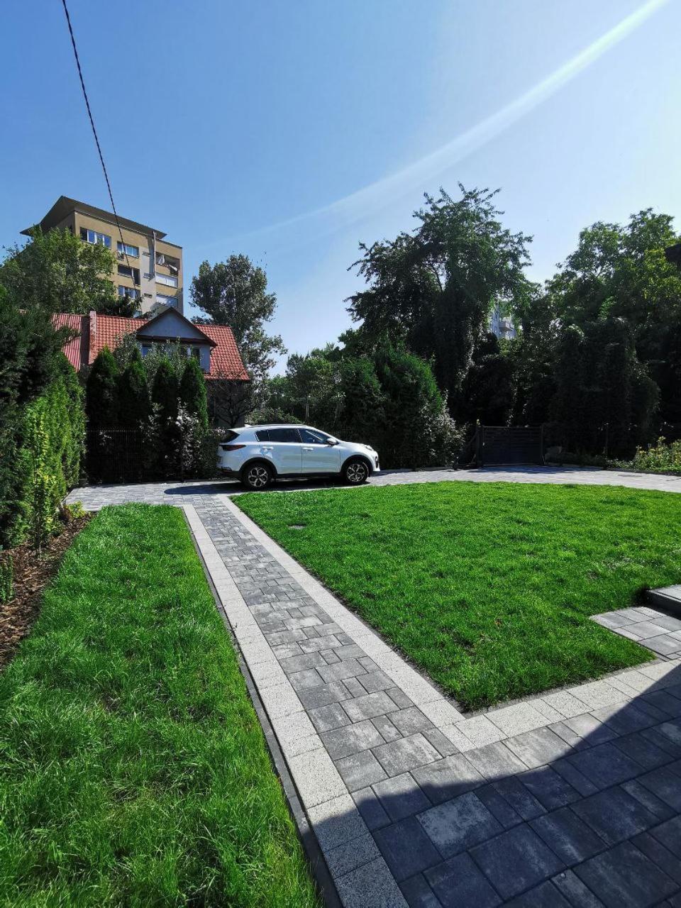 Dom Z Ogrodem I Prywatnym Parkingiem W Krakowie Apartment Krakow